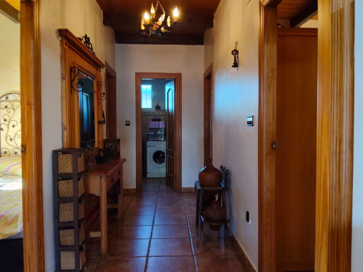 4 Bed Townhouse for sale in Las Bayas Costa Blanca, Alicante, Spain