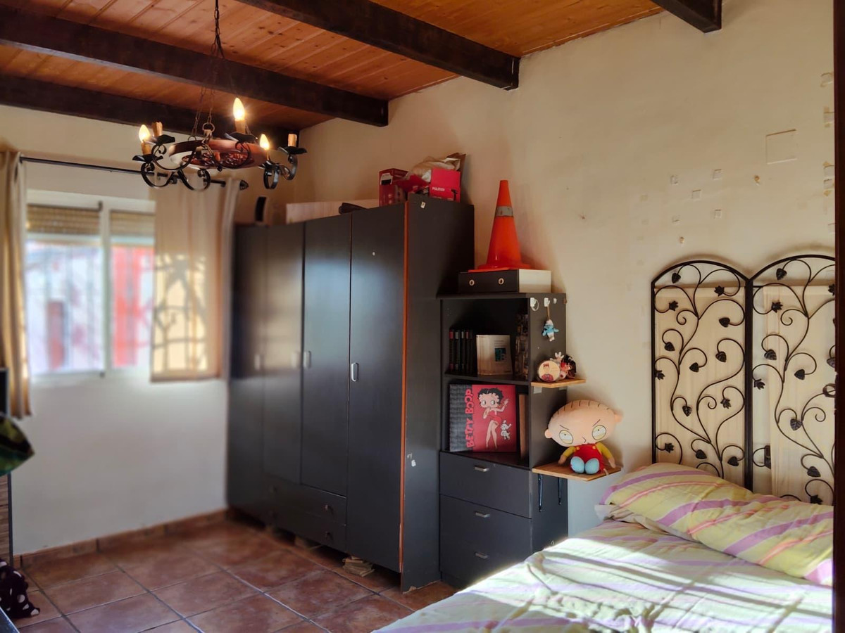 4 Bed Townhouse for sale in Las Bayas Costa Blanca, Alicante, Spain