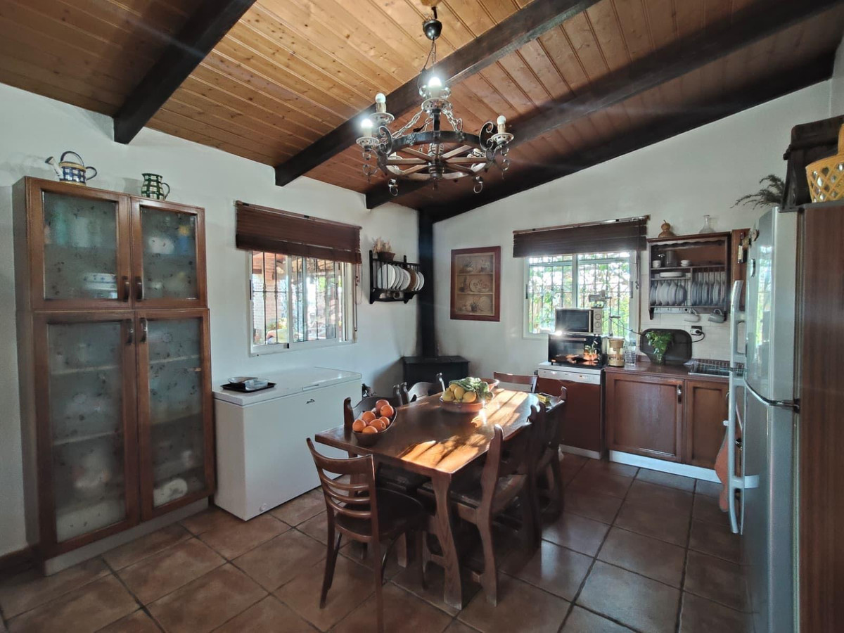 4 Bed Townhouse for sale in Las Bayas Costa Blanca, Alicante, Spain