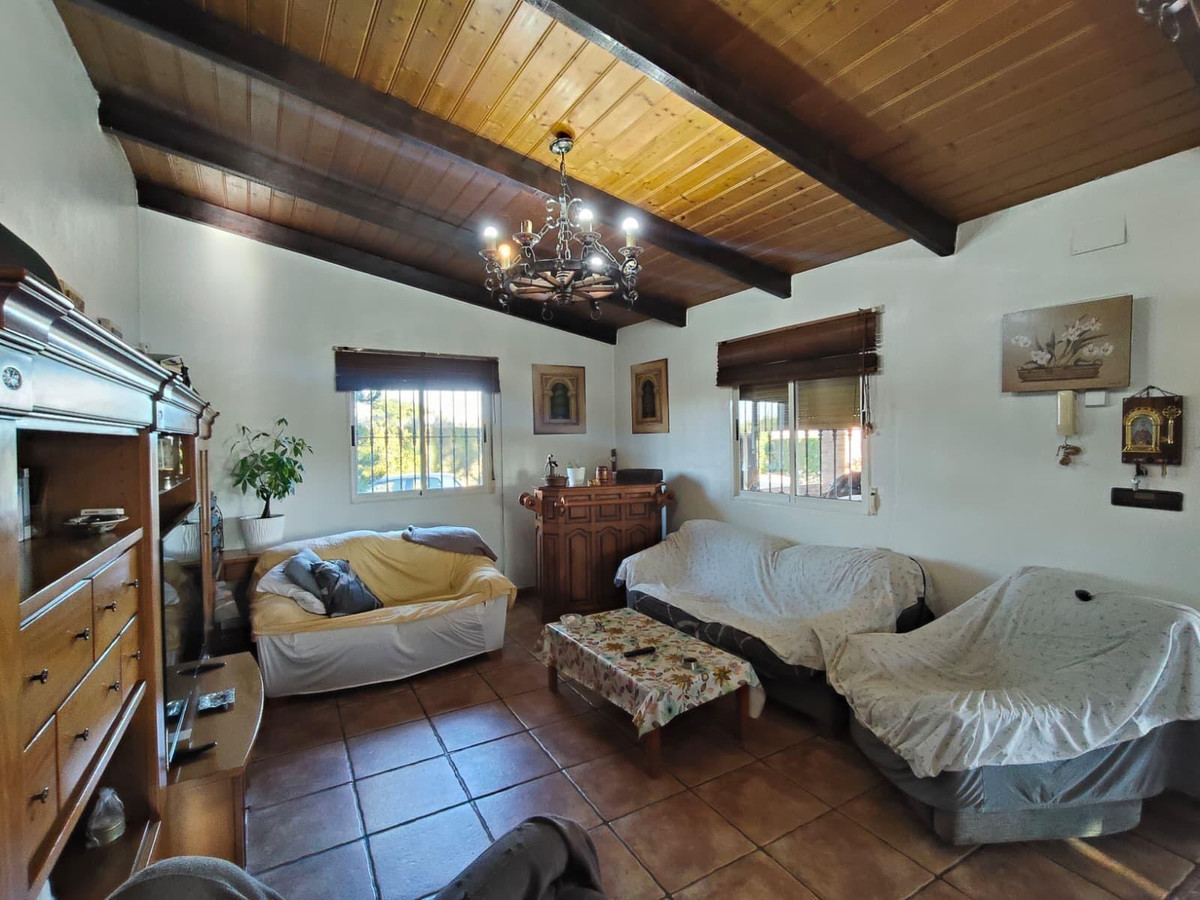 4 Bed Townhouse for sale in Las Bayas Costa Blanca, Alicante, Spain