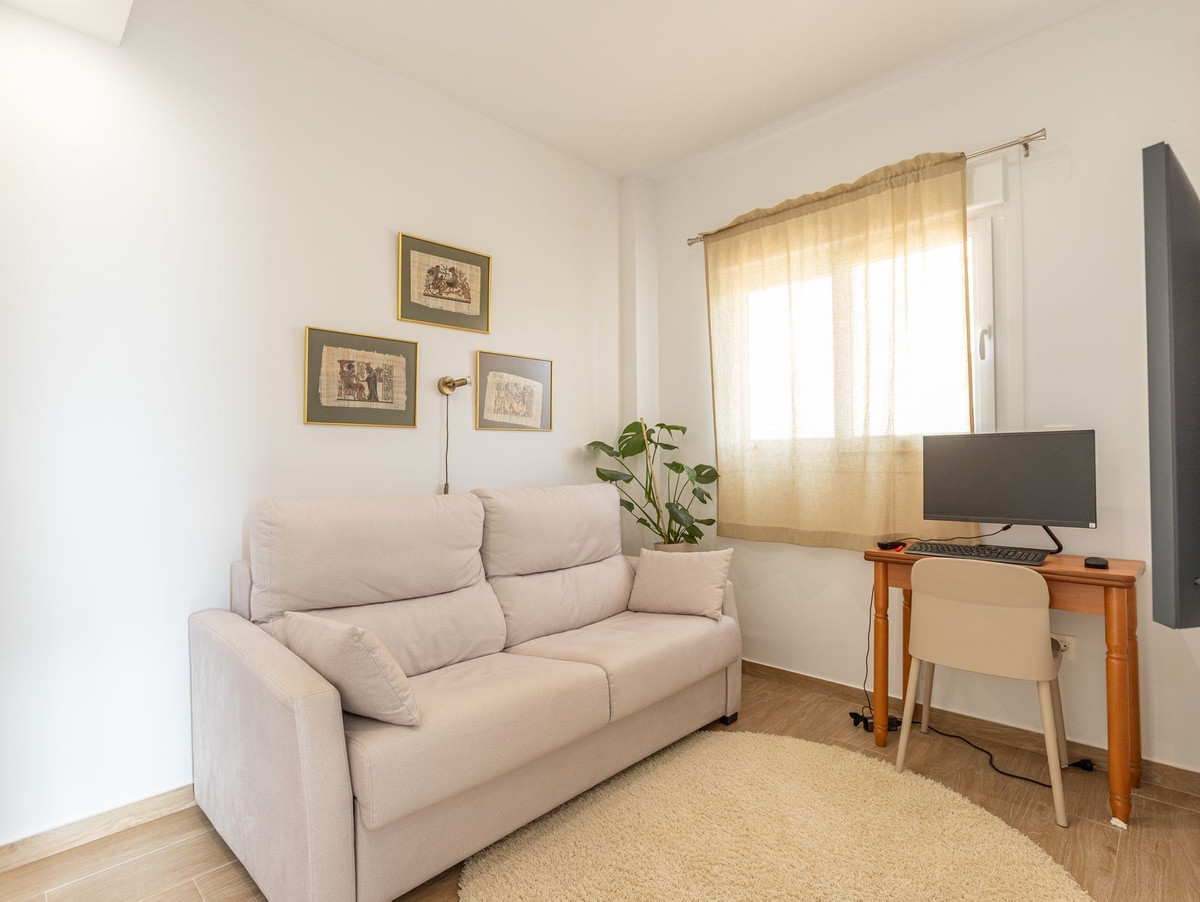 2 Bed Apartment for sale in Torrevieja Costa Blanca, Alicante, Spain