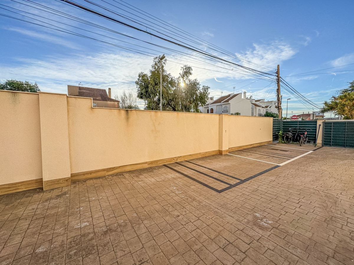 2 Bed Apartment for sale in Torrevieja Costa Blanca, Alicante, Spain