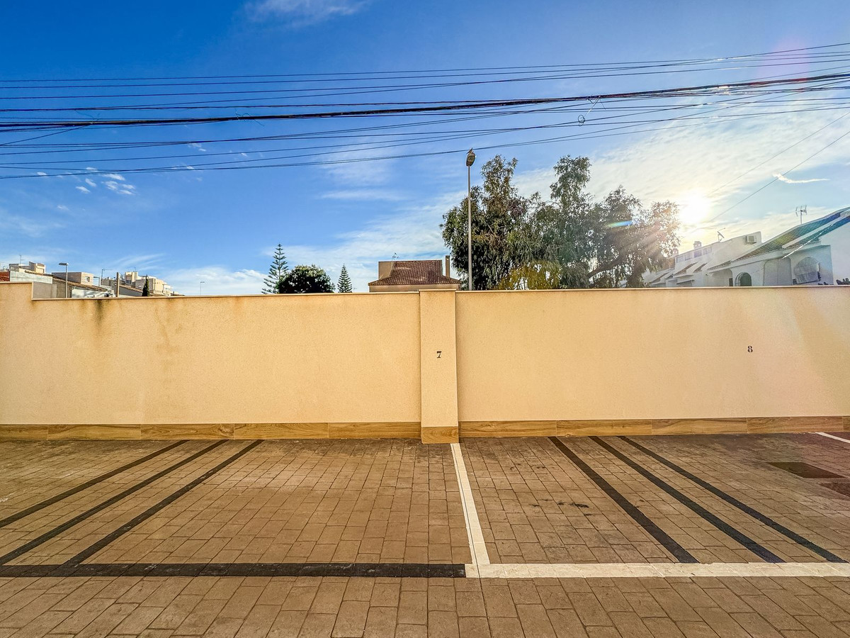 2 Bed Apartment for sale in Torrevieja Costa Blanca, Alicante, Spain