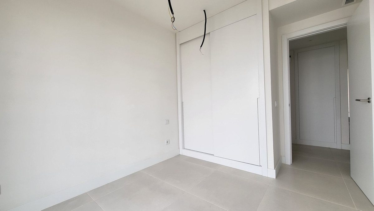 Se vende Apartamento Planta Media de 3 dormitorios en Costa Del Sol, Málaga, España