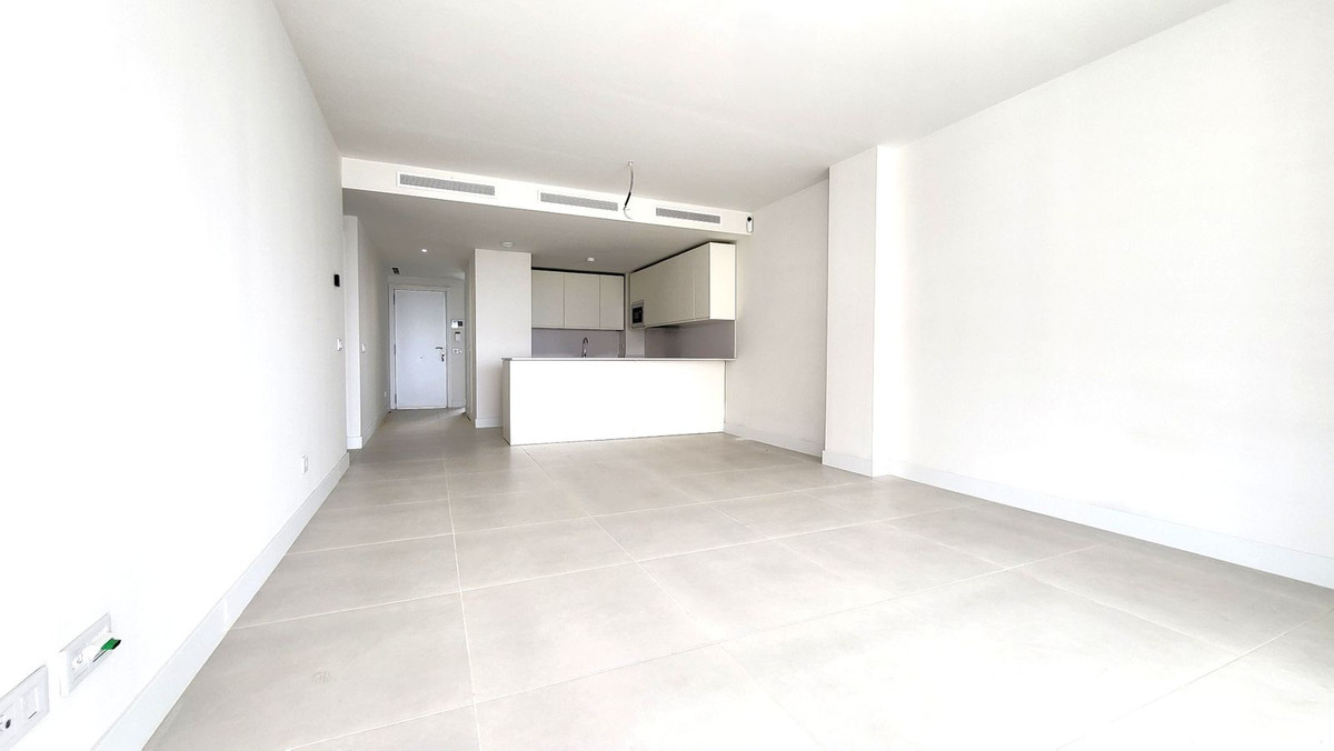 Se vende Apartamento Planta Media de 3 dormitorios en Costa Del Sol, Málaga, España