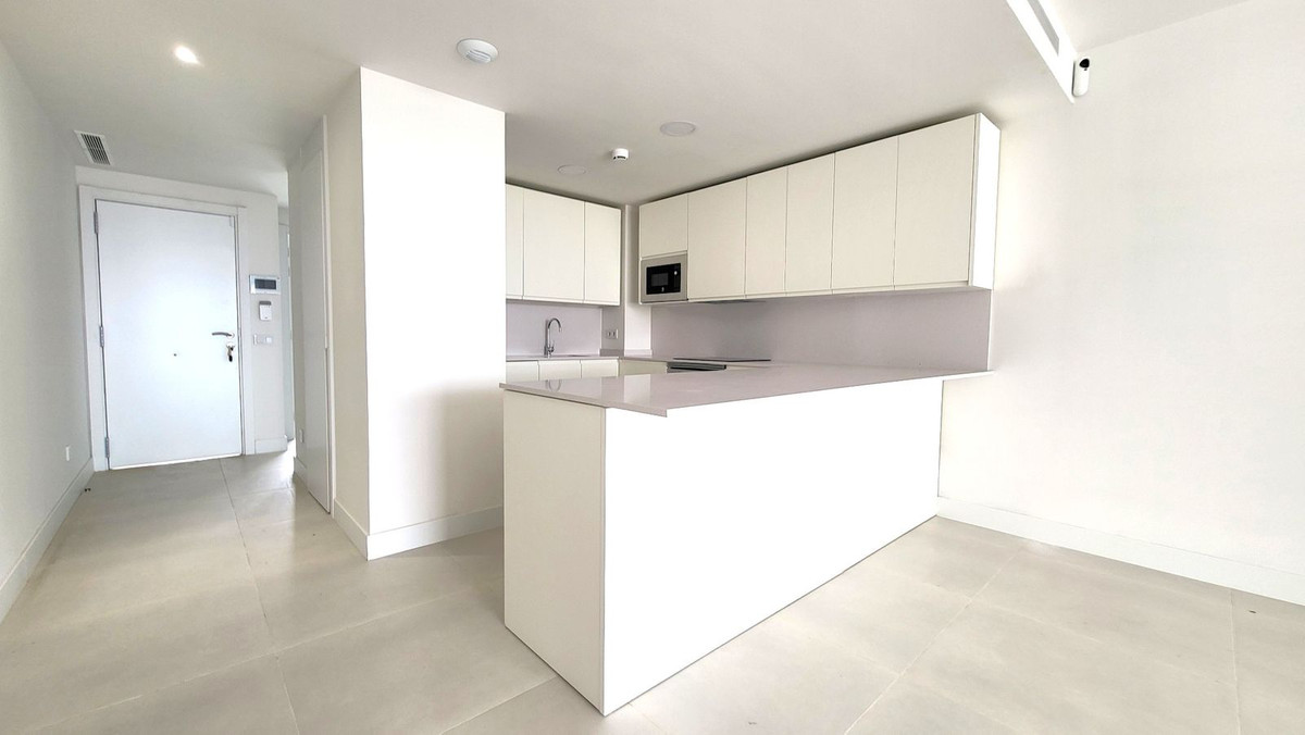 Se vende Apartamento Planta Media de 3 dormitorios en Costa Del Sol, Málaga, España