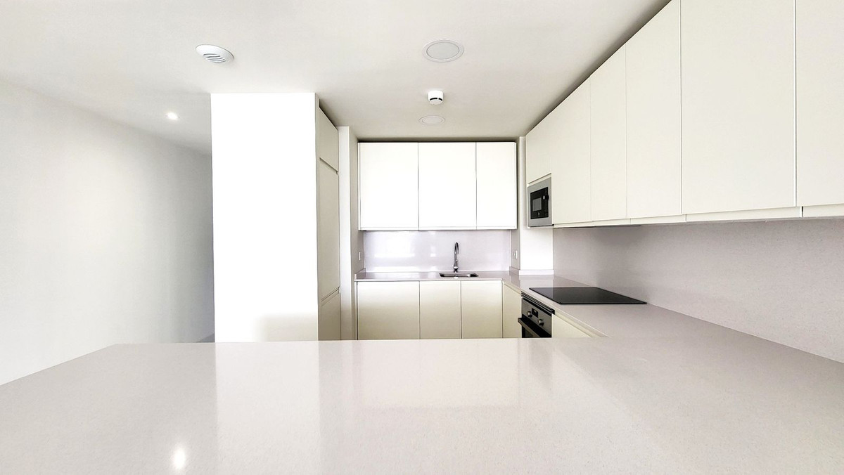 Se vende Apartamento Planta Media de 3 dormitorios en Costa Del Sol, Málaga, España