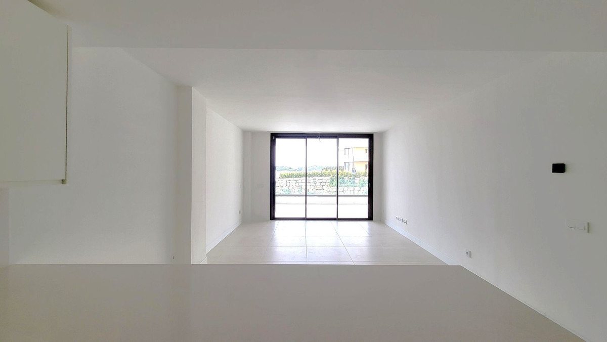 Se vende Apartamento Planta Media de 3 dormitorios en Costa Del Sol, Málaga, España