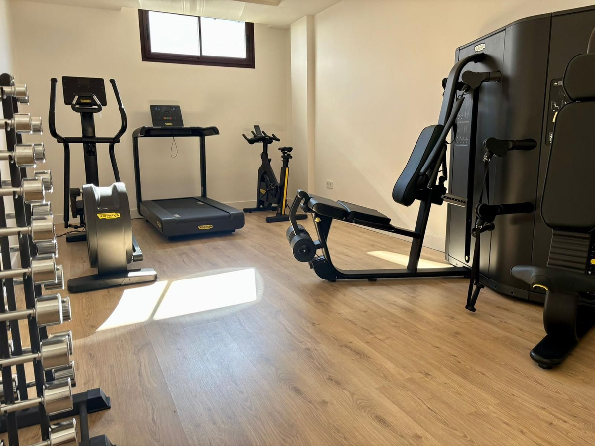 Se vende Apartamento Planta Media de 3 dormitorios en Costa Del Sol, Málaga, España