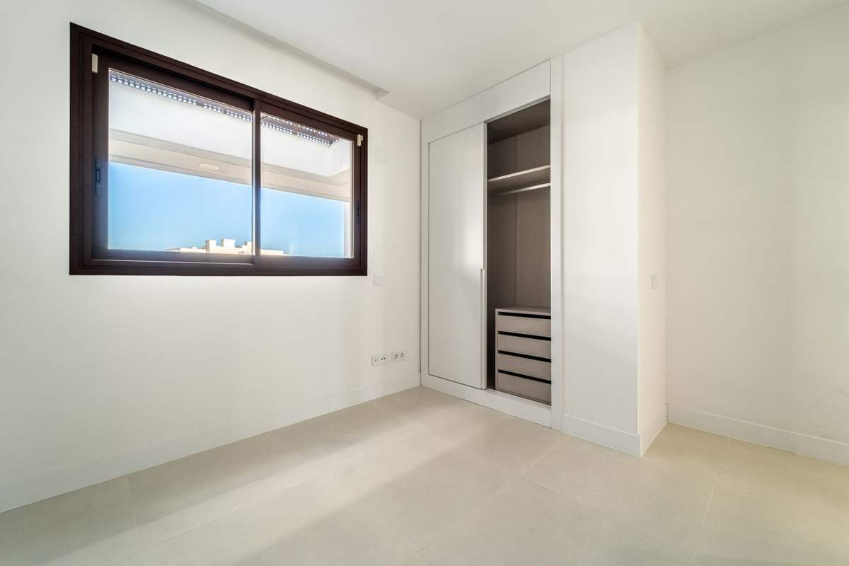 Se vende Apartamento Planta Media de 3 dormitorios en Costa Del Sol, Málaga, España