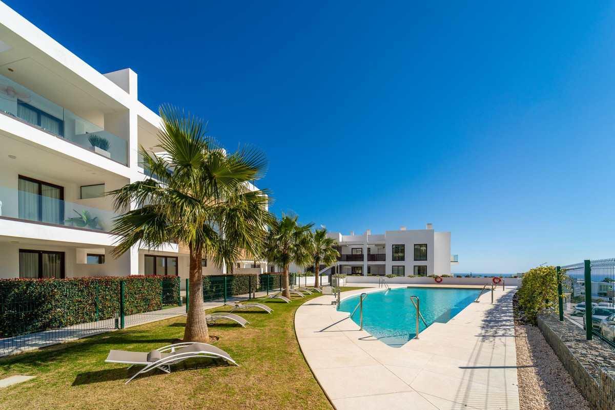 Se vende Apartamento Planta Media de 3 dormitorios en Costa Del Sol, Málaga, España
