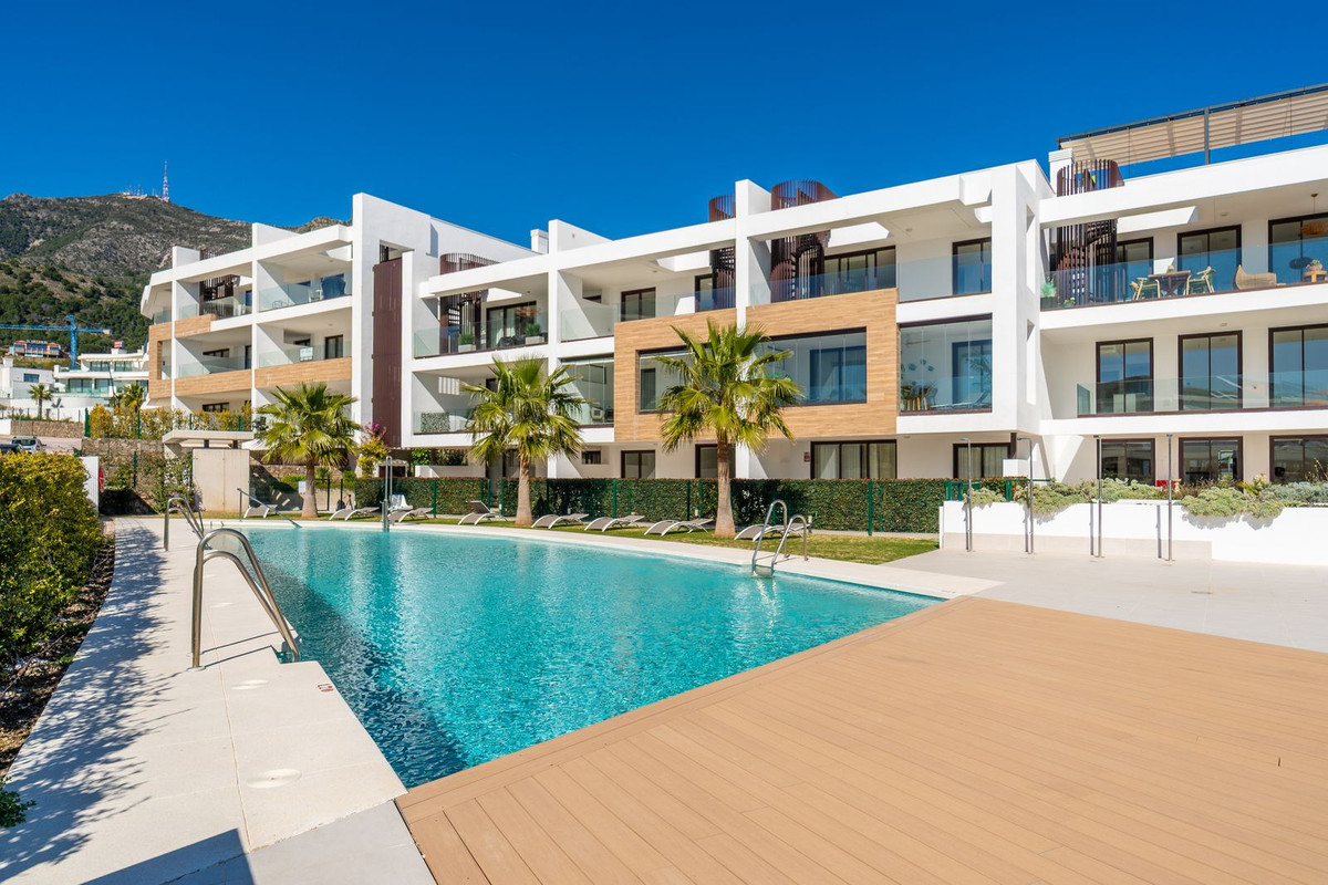 Se vende Apartamento Planta Media de 3 dormitorios en Costa Del Sol, Málaga, España