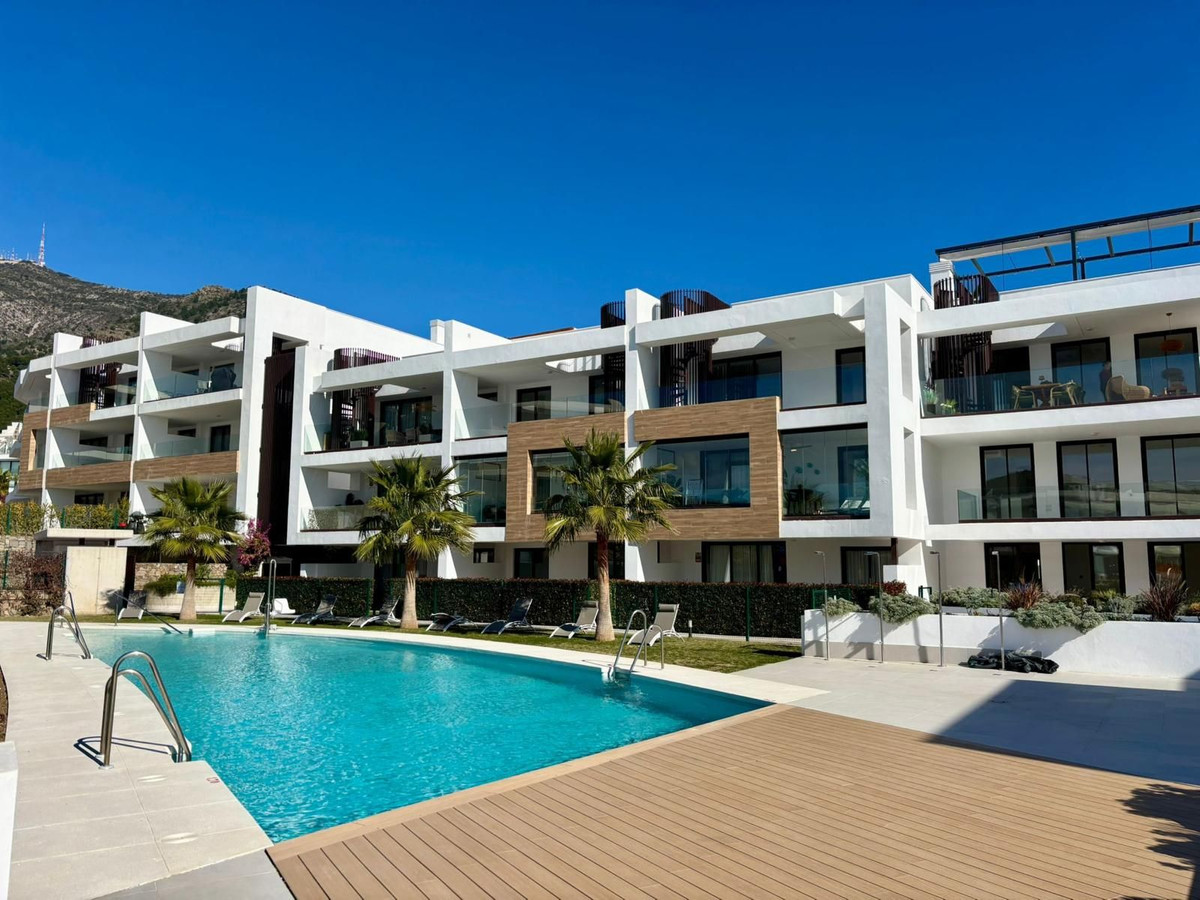 Se vende Apartamento Planta Media de 3 dormitorios en Costa Del Sol, Málaga, España
