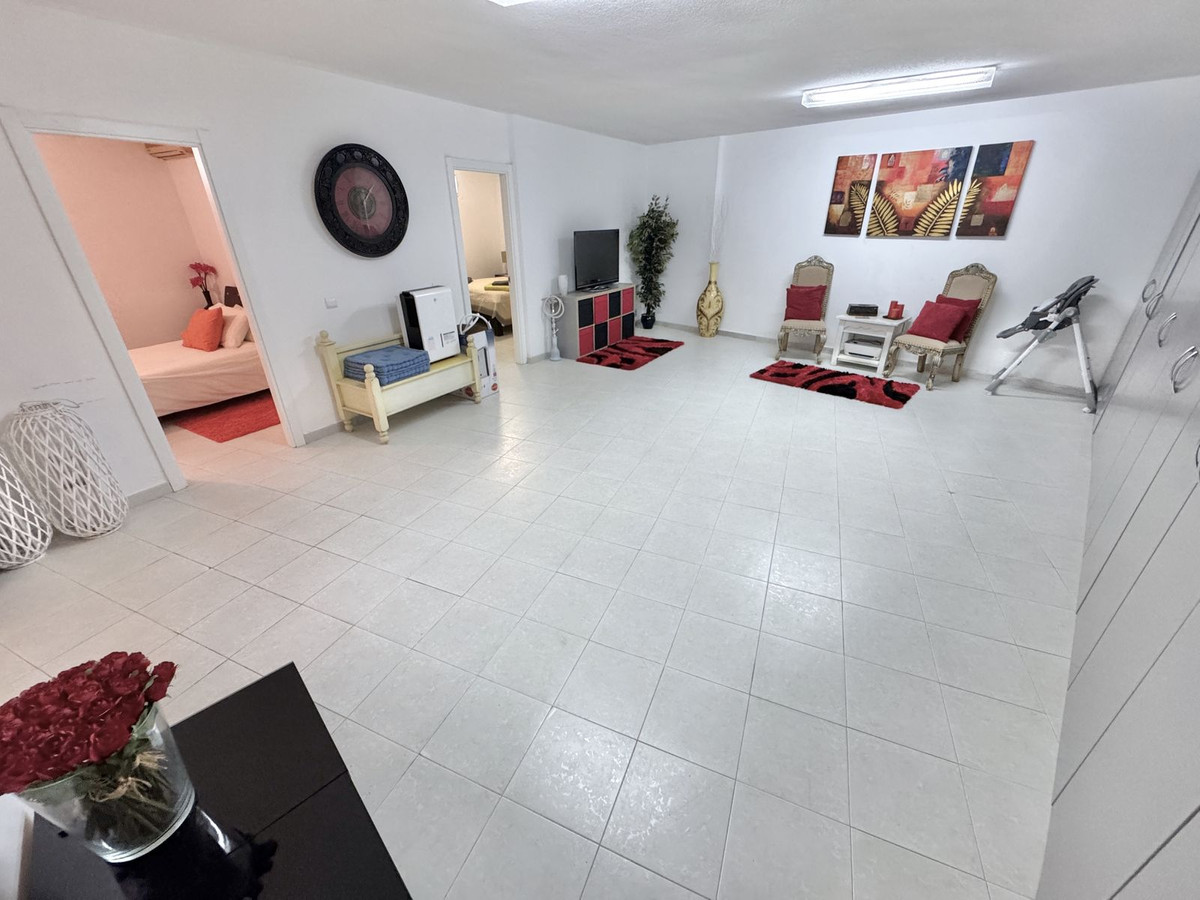 Se vende Villa - Chalet de 5 dormitorios en Costa Del Sol, Málaga, España