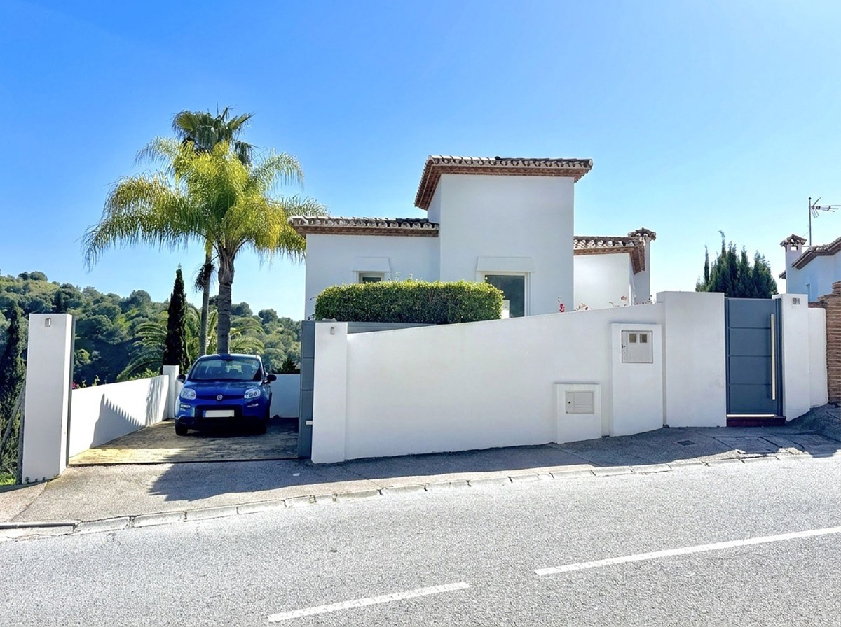 Se vende Villa - Chalet de 5 dormitorios en Costa Del Sol, Málaga, España