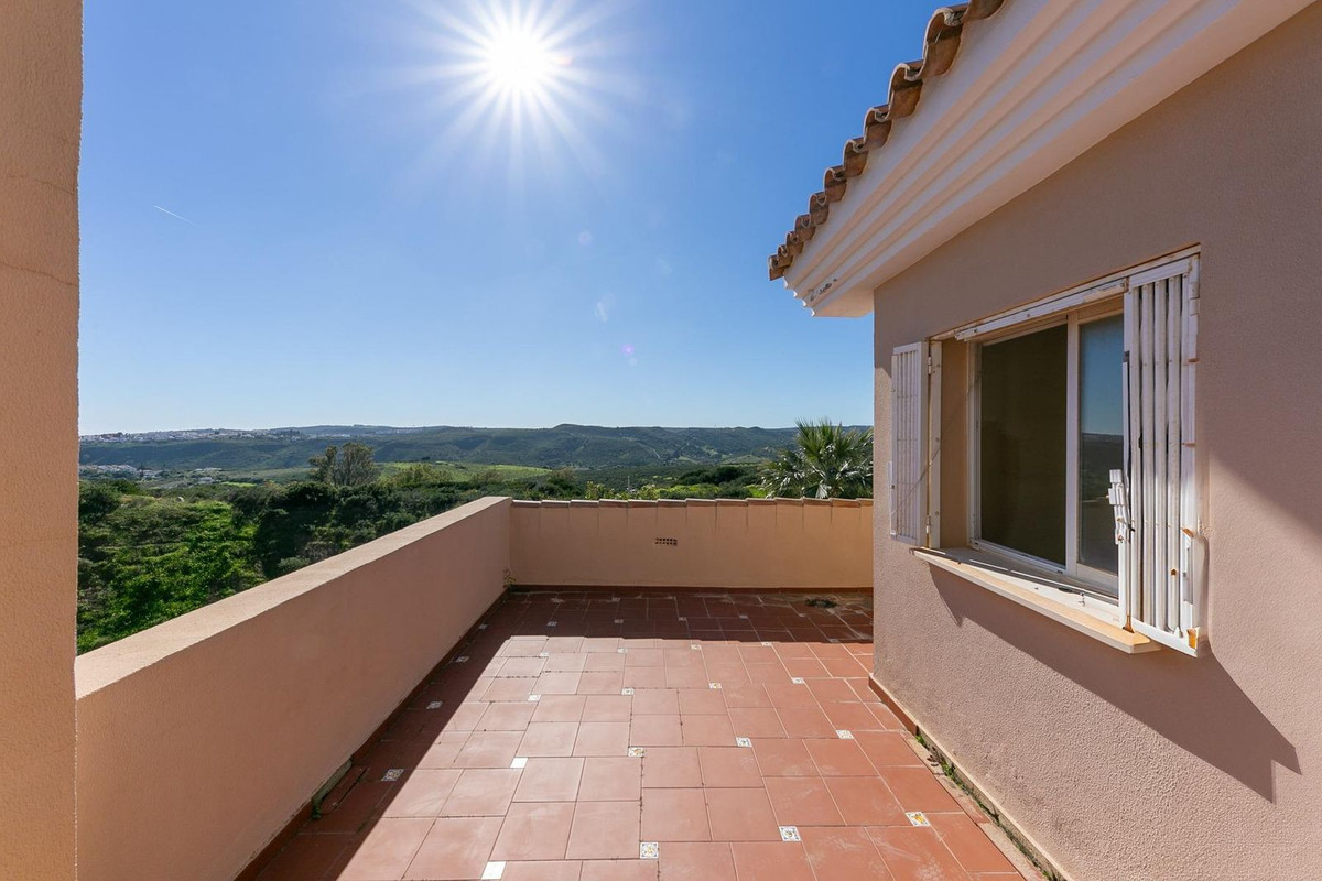 3 Bed Townhouse for sale in La Duquesa Costa Del Sol, Málaga, Spain