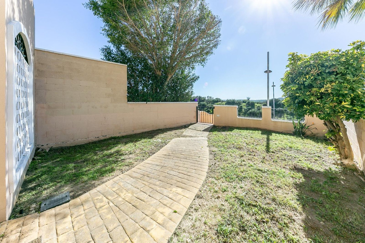 3 Bed Townhouse for sale in La Duquesa Costa Del Sol, Málaga, Spain