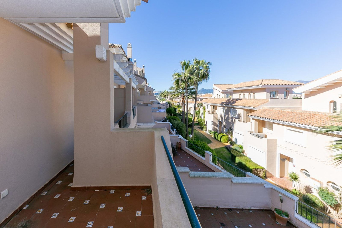 3 Bed Townhouse for sale in La Duquesa Costa Del Sol, Málaga, Spain