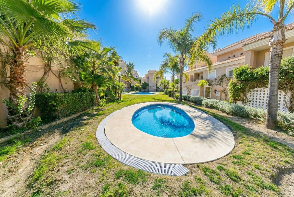 3 Bed Townhouse for sale in La Duquesa Costa Del Sol, Málaga, Spain
