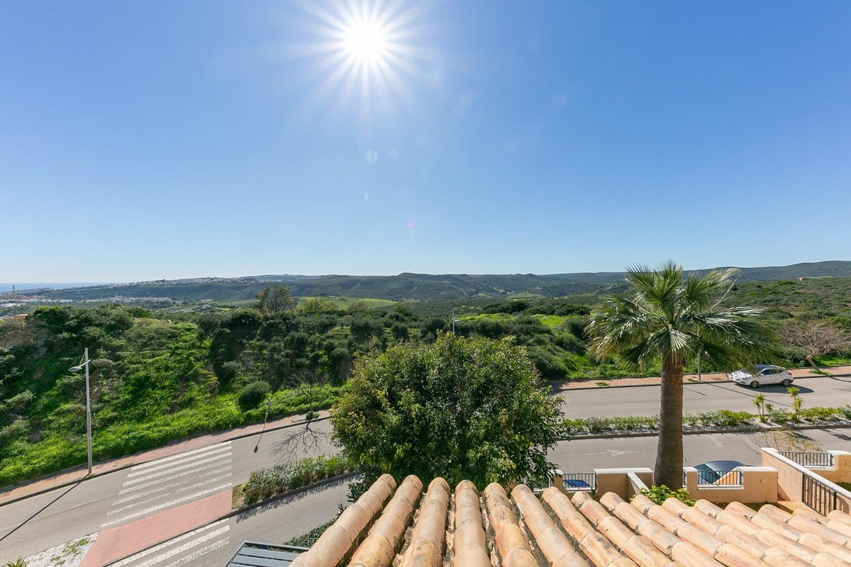 3 Bed Townhouse for sale in La Duquesa Costa Del Sol, Málaga, Spain