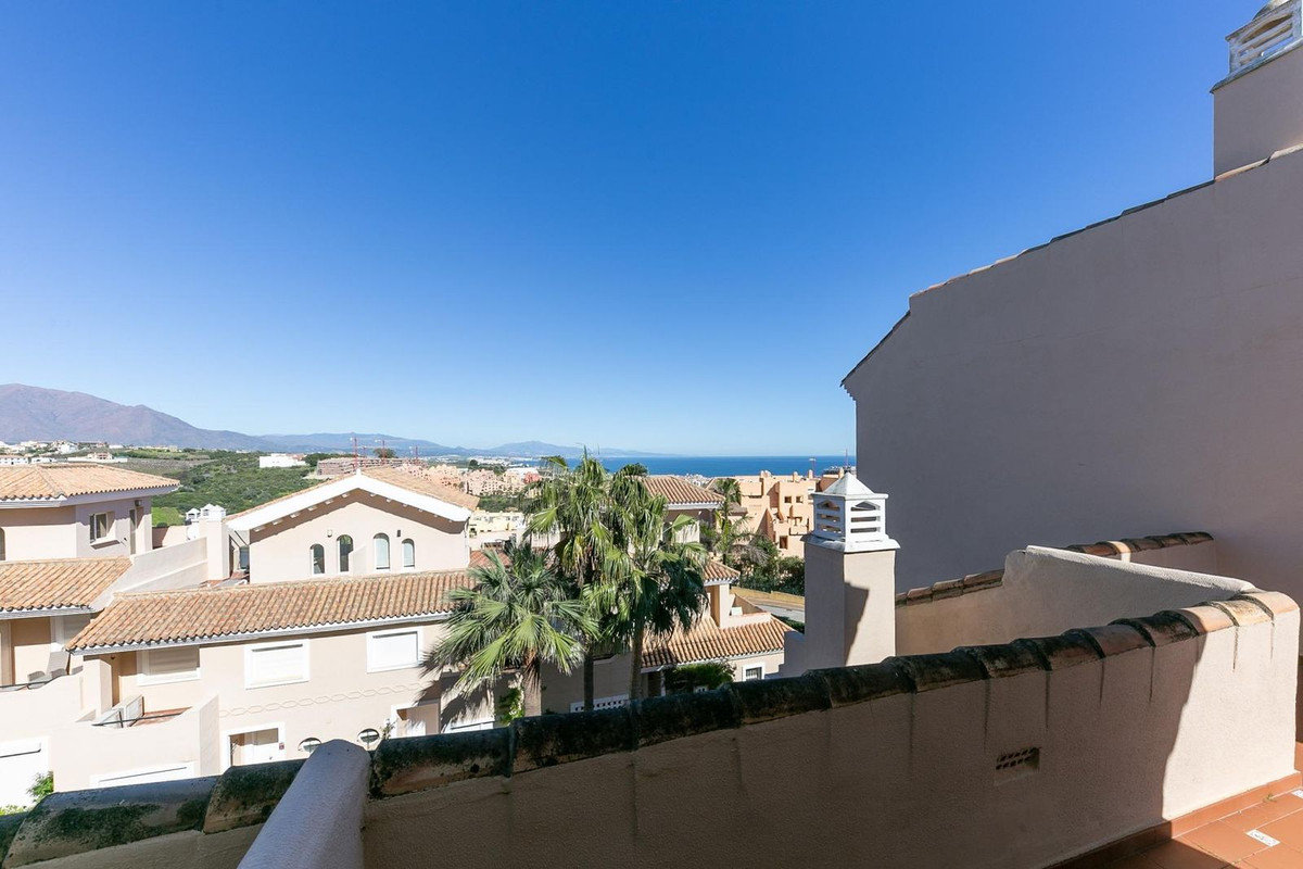 3 Bed Townhouse for sale in La Duquesa Costa Del Sol, Málaga, Spain