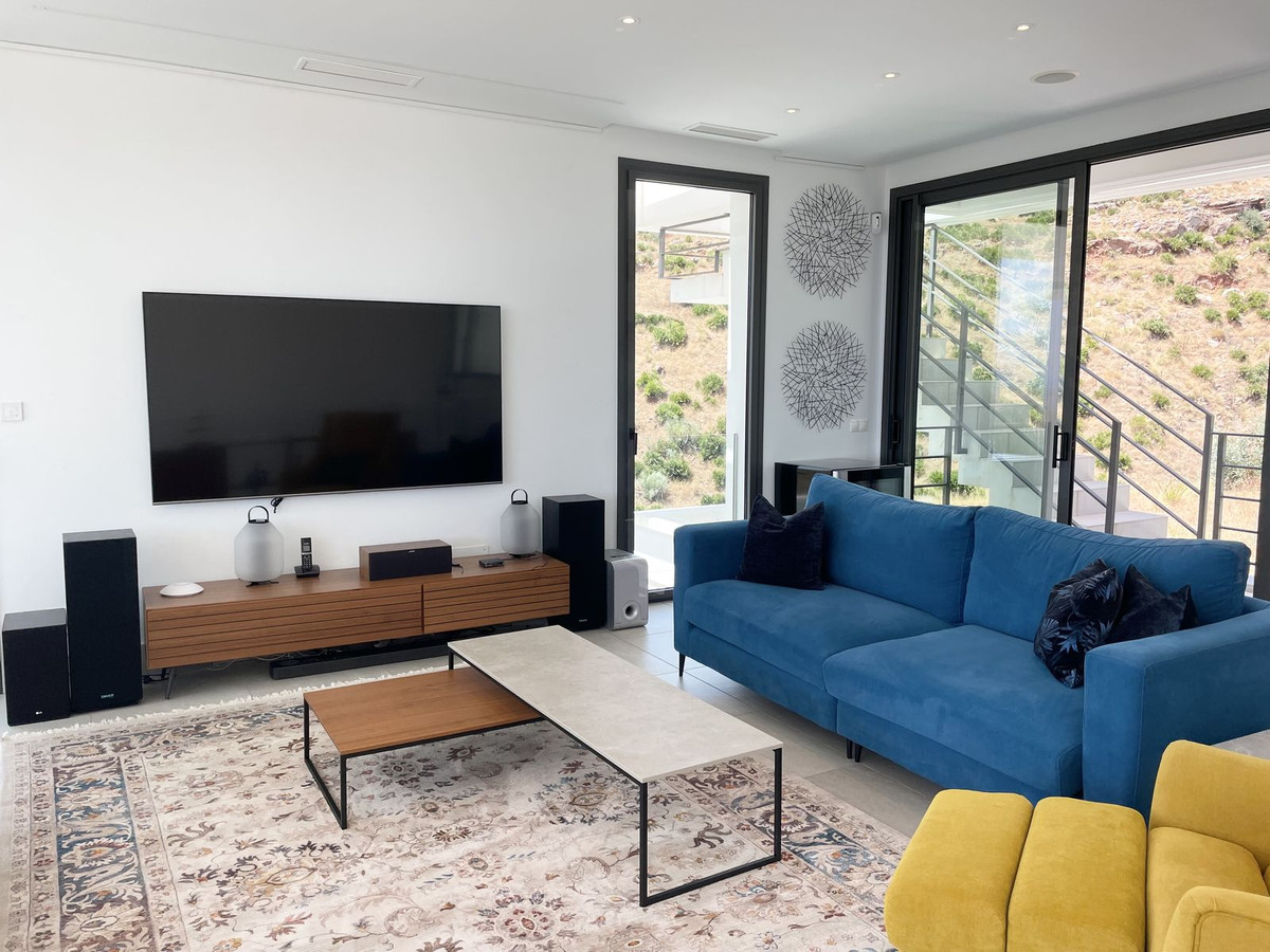 Se vende Villa - Chalet de 4 dormitorios en Costa Del Sol, Málaga, España