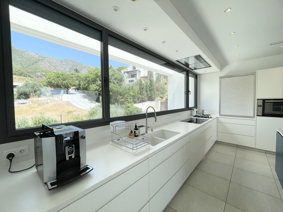 Se vende Villa - Chalet de 4 dormitorios en Costa Del Sol, Málaga, España