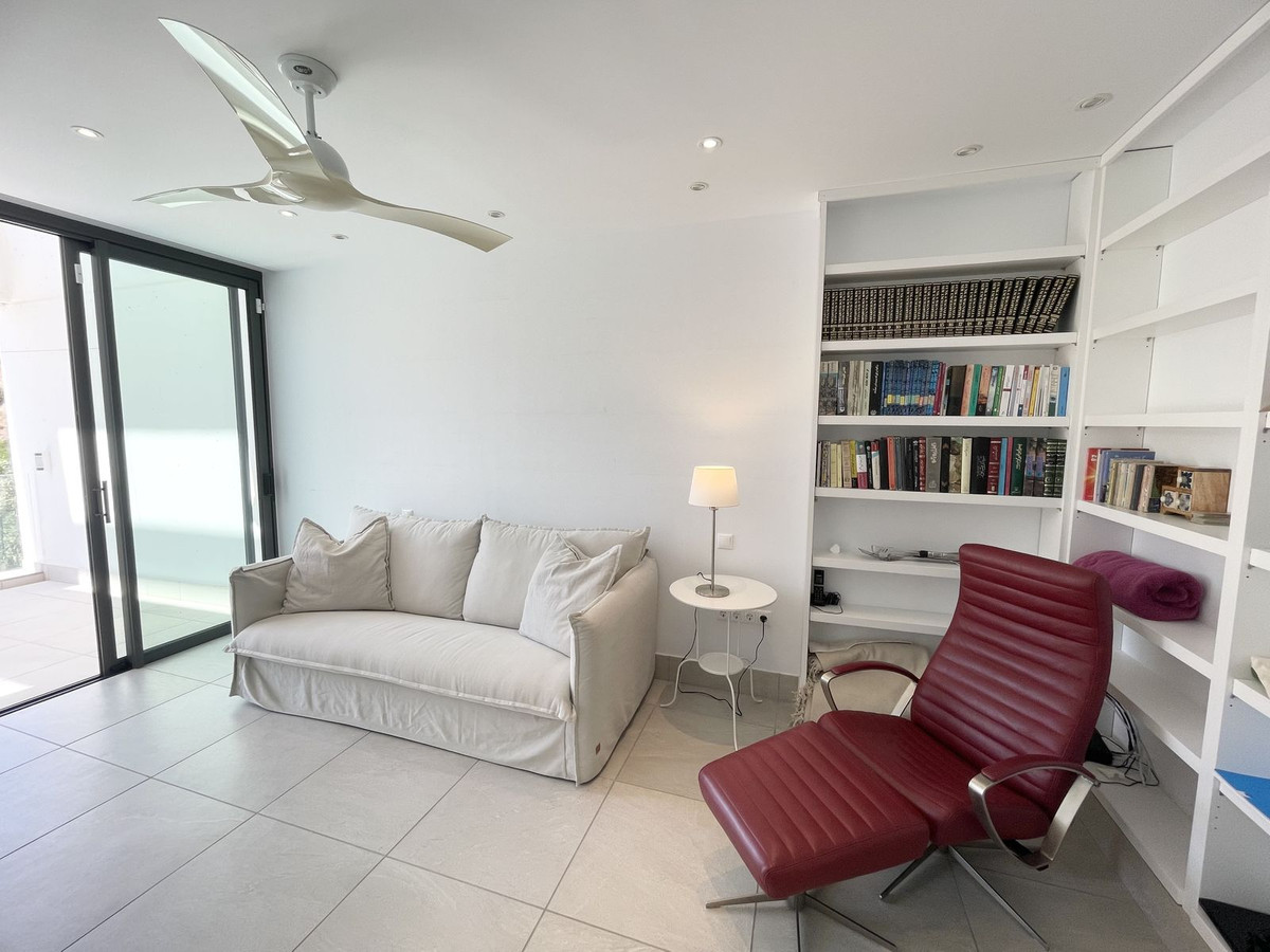 Se vende Villa - Chalet de 4 dormitorios en Costa Del Sol, Málaga, España