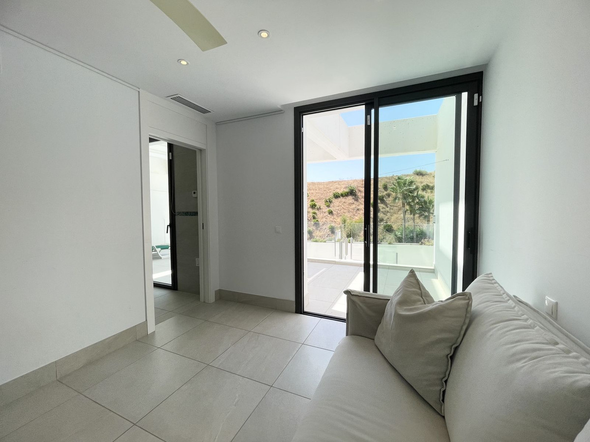 Se vende Villa - Chalet de 4 dormitorios en Costa Del Sol, Málaga, España