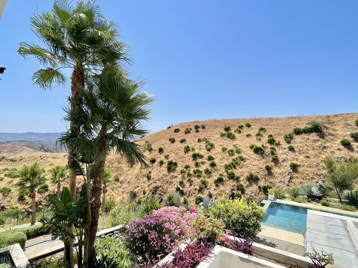 Se vende Villa - Chalet de 4 dormitorios en Costa Del Sol, Málaga, España
