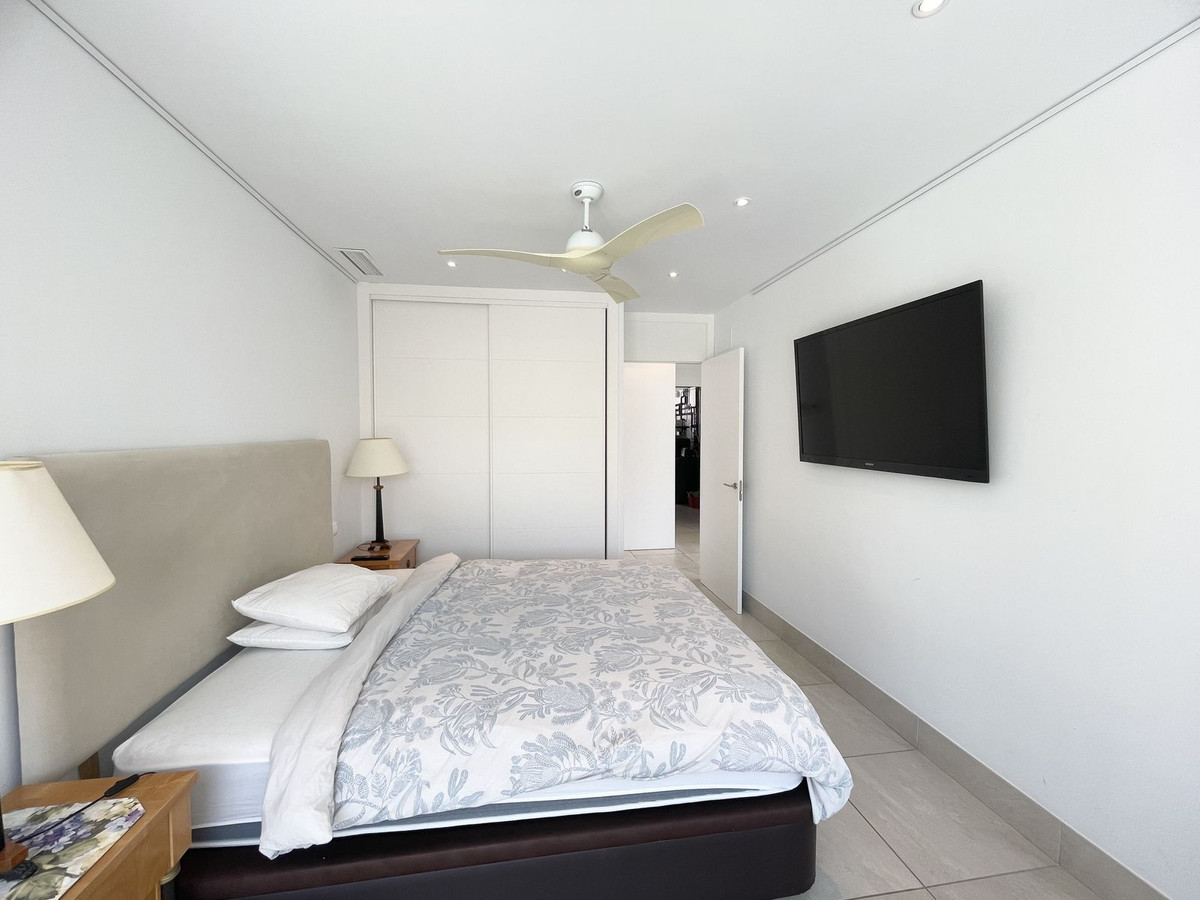 Se vende Villa - Chalet de 4 dormitorios en Costa Del Sol, Málaga, España