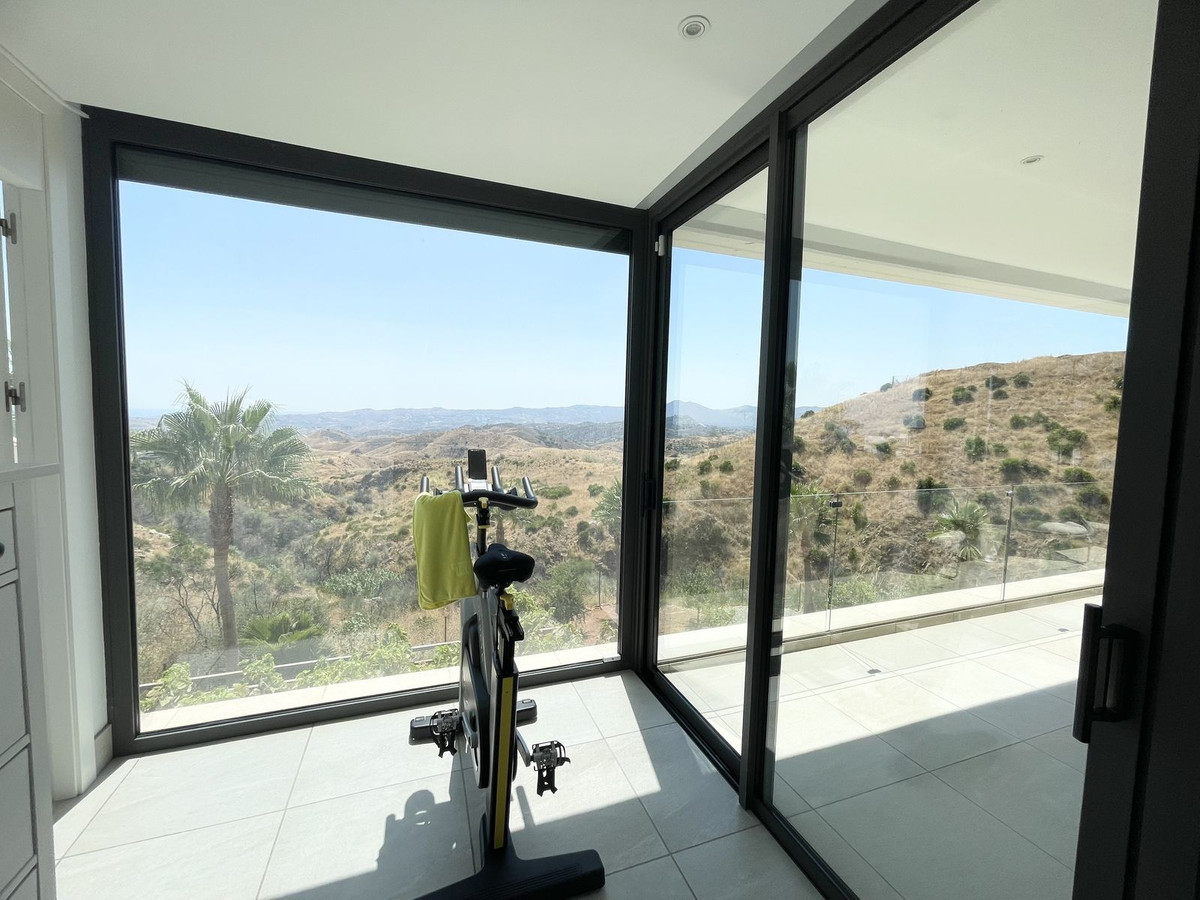 Se vende Villa - Chalet de 4 dormitorios en Costa Del Sol, Málaga, España