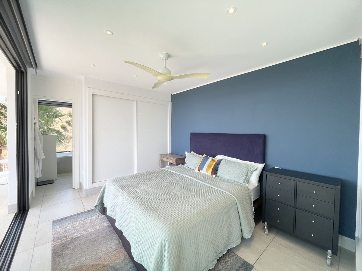 Se vende Villa - Chalet de 4 dormitorios en Costa Del Sol, Málaga, España