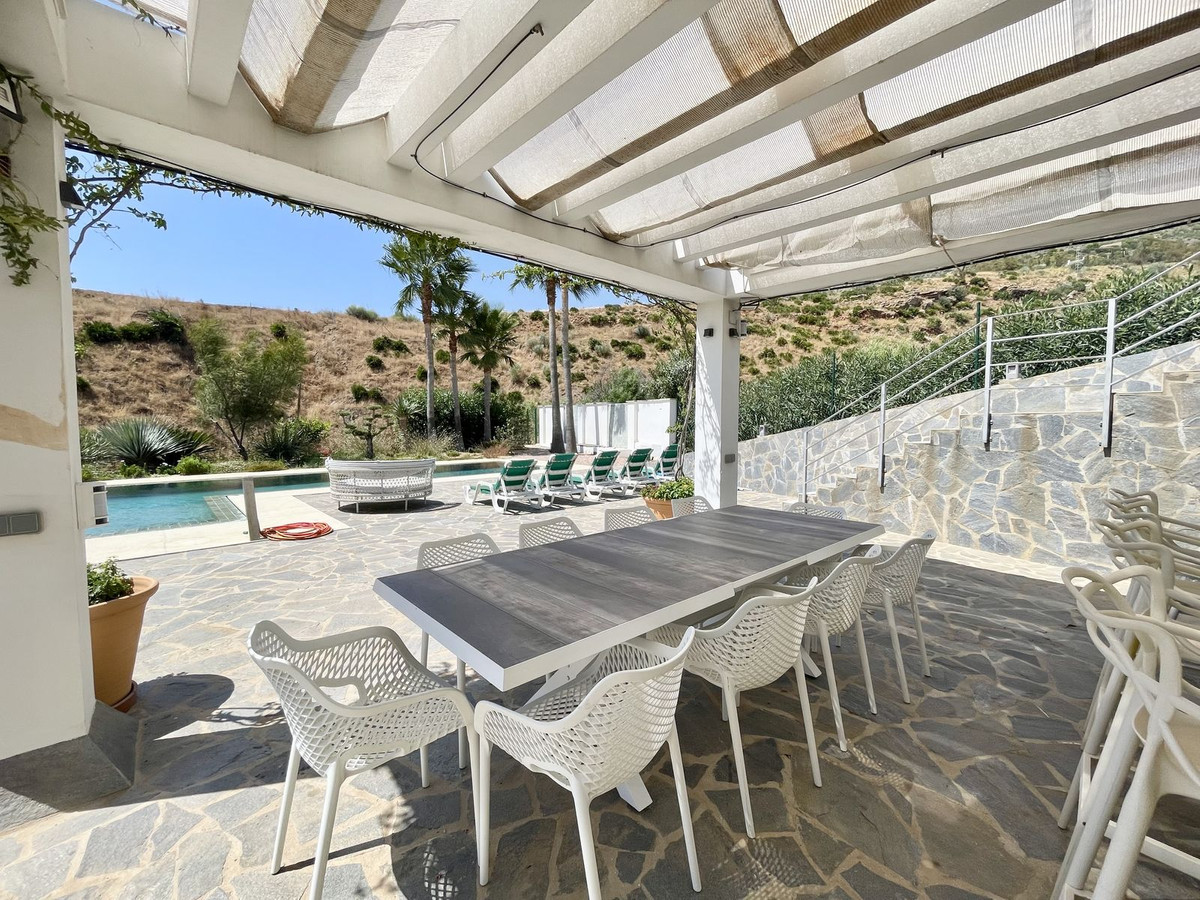 Se vende Villa - Chalet de 4 dormitorios en Costa Del Sol, Málaga, España