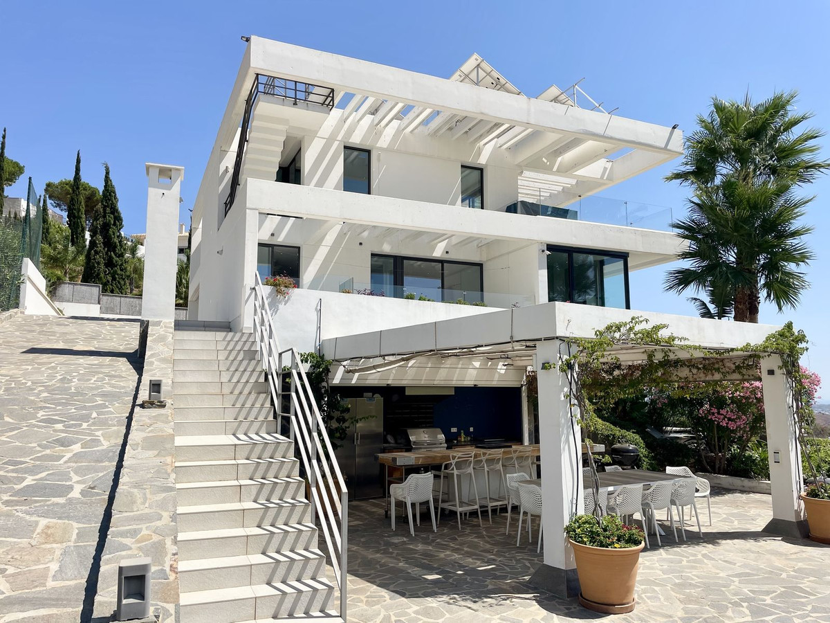 Se vende Villa - Chalet de 4 dormitorios en Costa Del Sol, Málaga, España