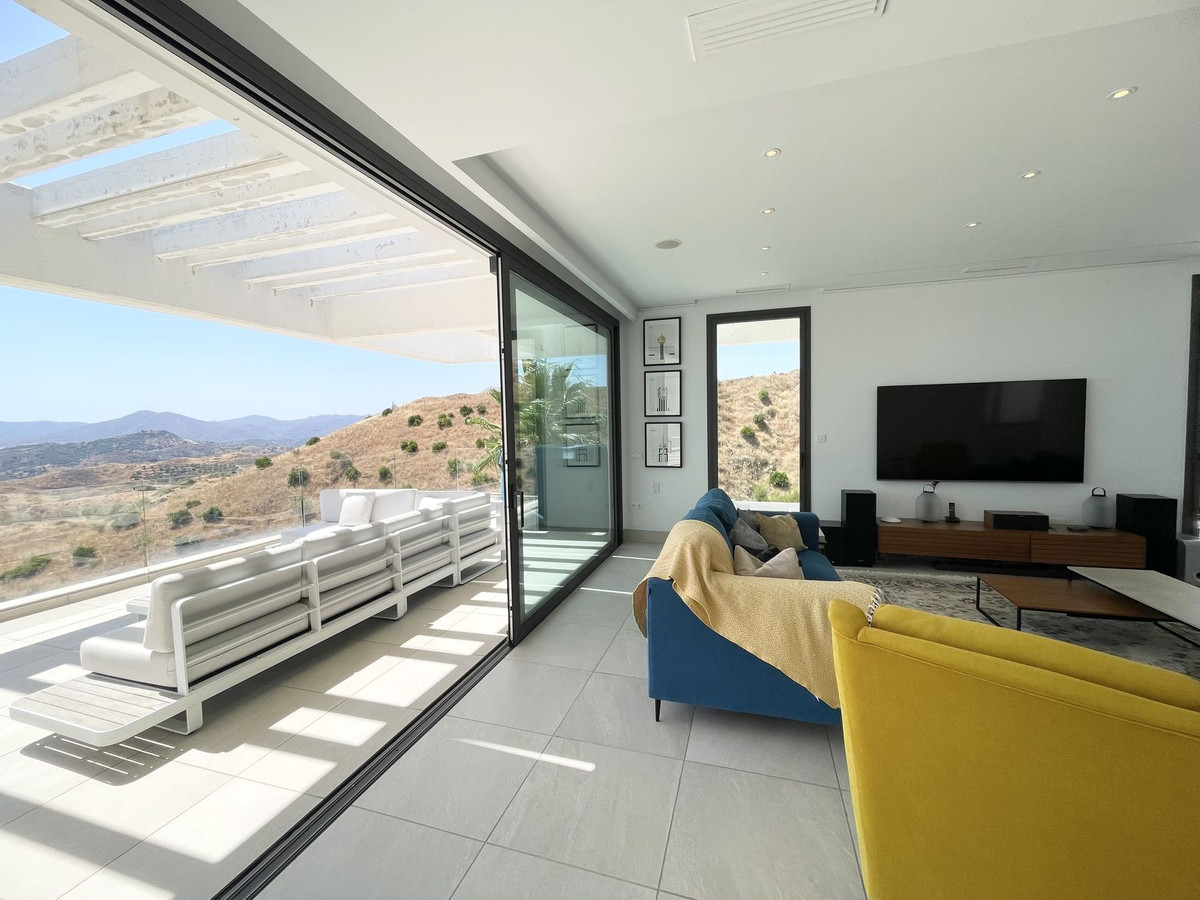 Se vende Villa - Chalet de 4 dormitorios en Costa Del Sol, Málaga, España