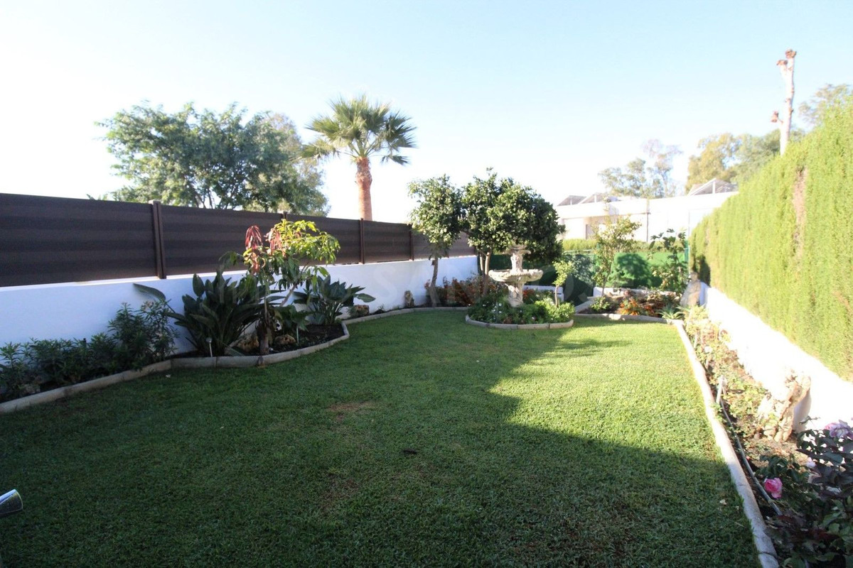 Se vende Adosada de 4 dormitorios en Costa Del Sol, Málaga, España