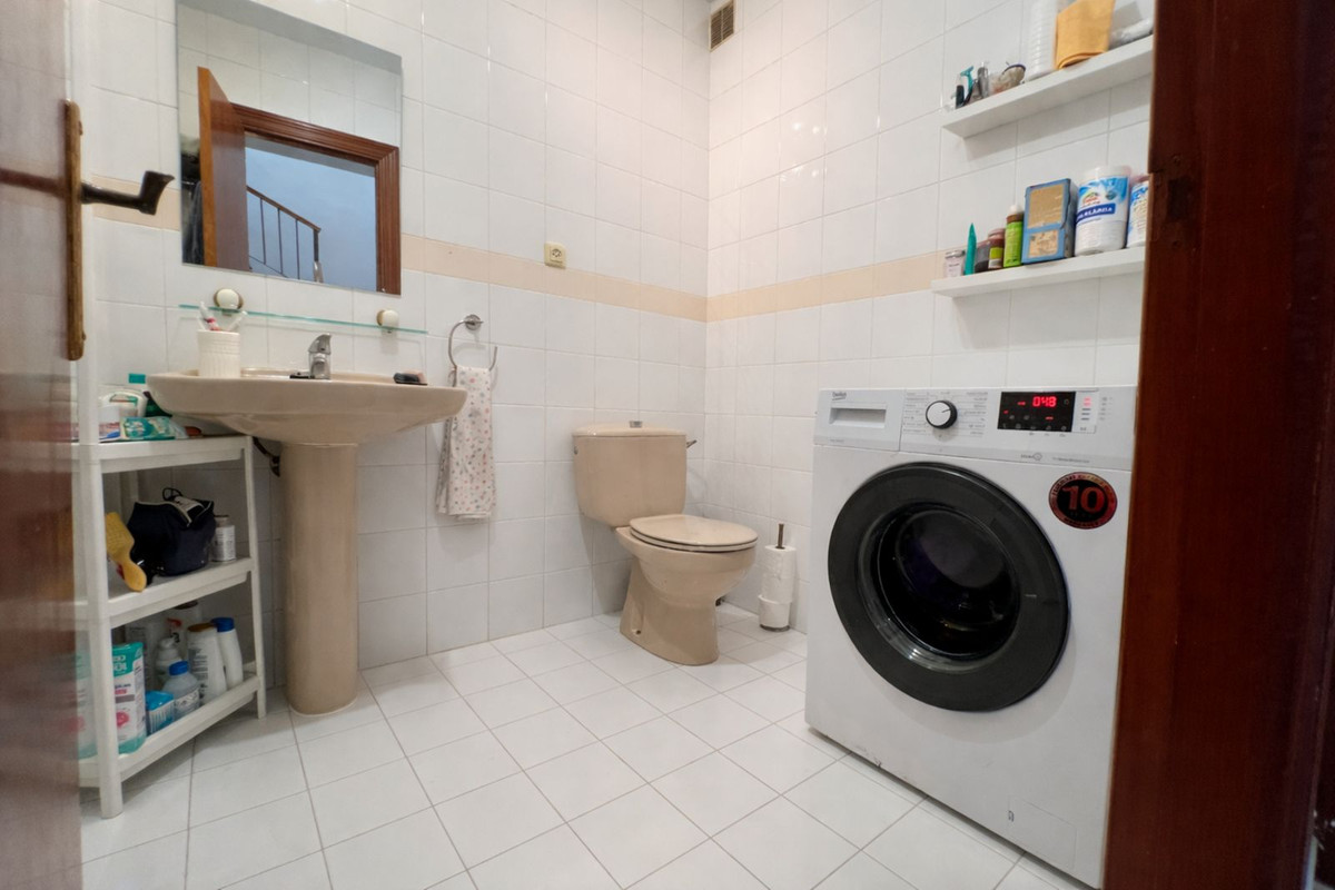 3 Bed Townhouse for sale in Arroyo De La Miel Costa Del Sol, Málaga, Spain