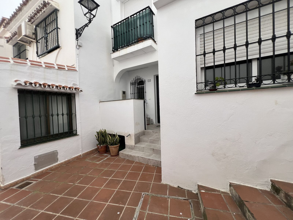 3 Bed Townhouse for sale in Arroyo De La Miel Costa Del Sol, Málaga, Spain