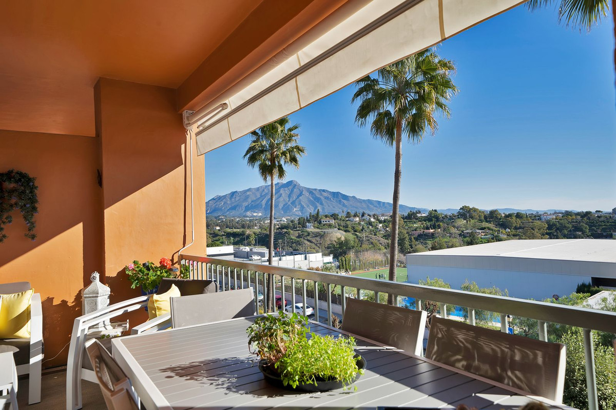 Se vende Apartamento Planta Media de 2 dormitorios en Costa Del Sol, Málaga, España