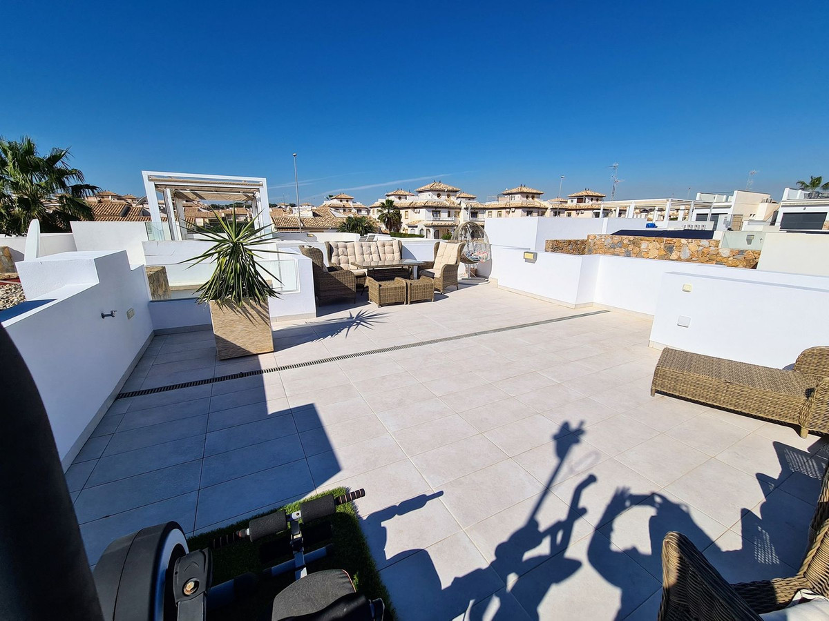 3 Bed Townhouse for sale in Lomas De Cabo Roig Costa Blanca, Alicante, Spain