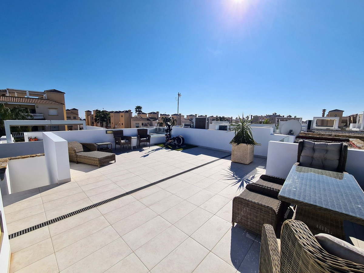 3 Bed Townhouse for sale in Lomas De Cabo Roig Costa Blanca, Alicante, Spain