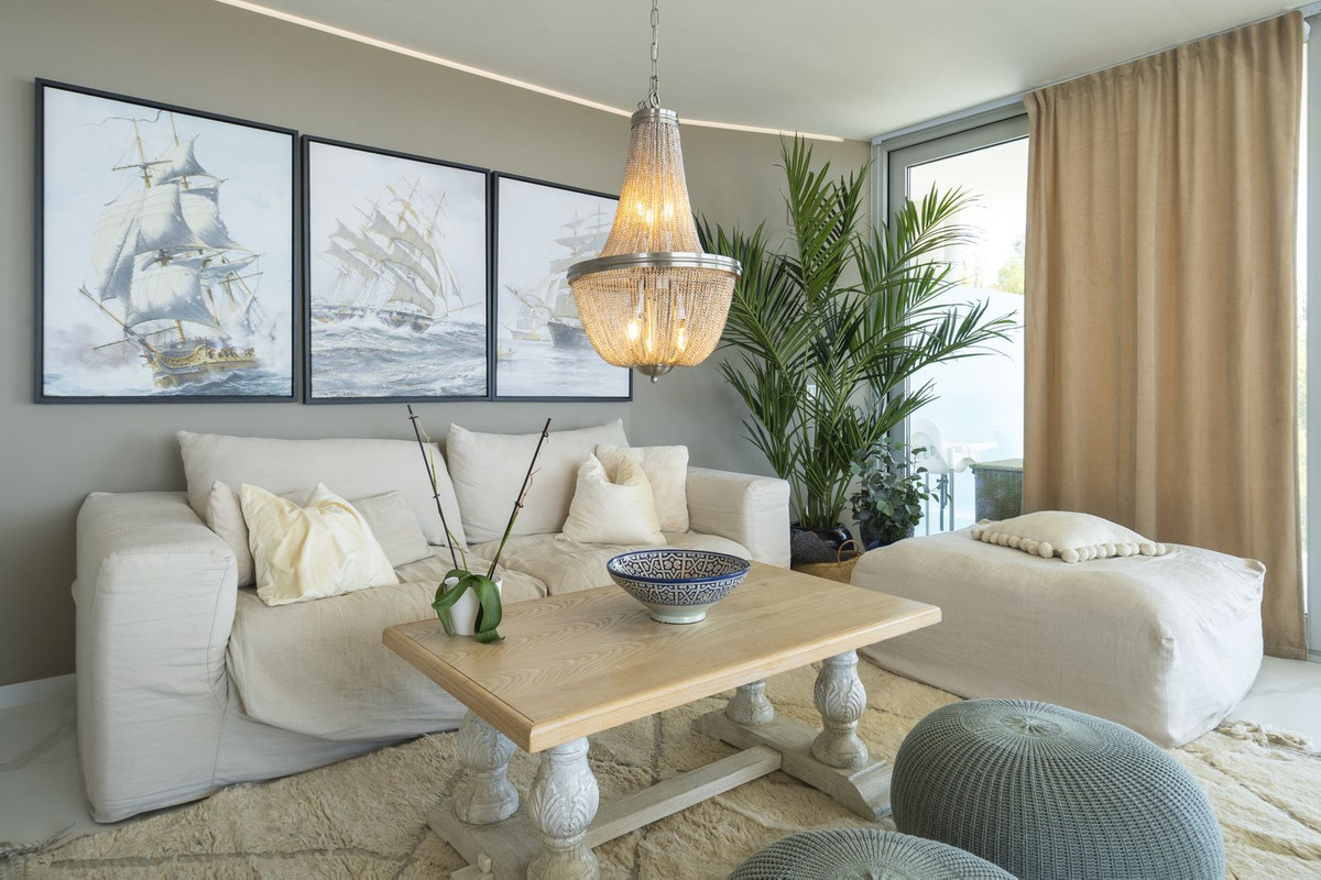 2 Bed Apartment for sale in Fuengirola Costa Del Sol, Málaga, Spain