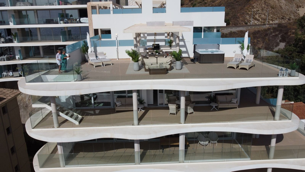 2 Bed Apartment for sale in Fuengirola Costa Del Sol, Málaga, Spain