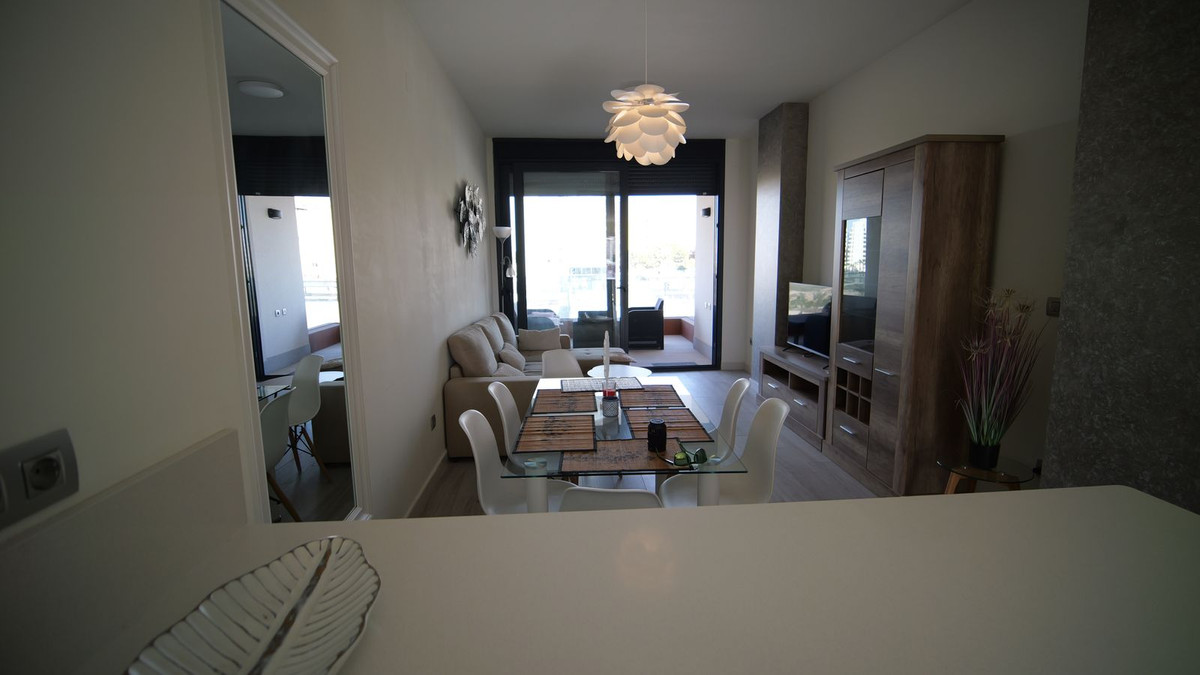 Se vende Apartamento Planta Media de 2 dormitorios en Costa Blanca, Alicante, España