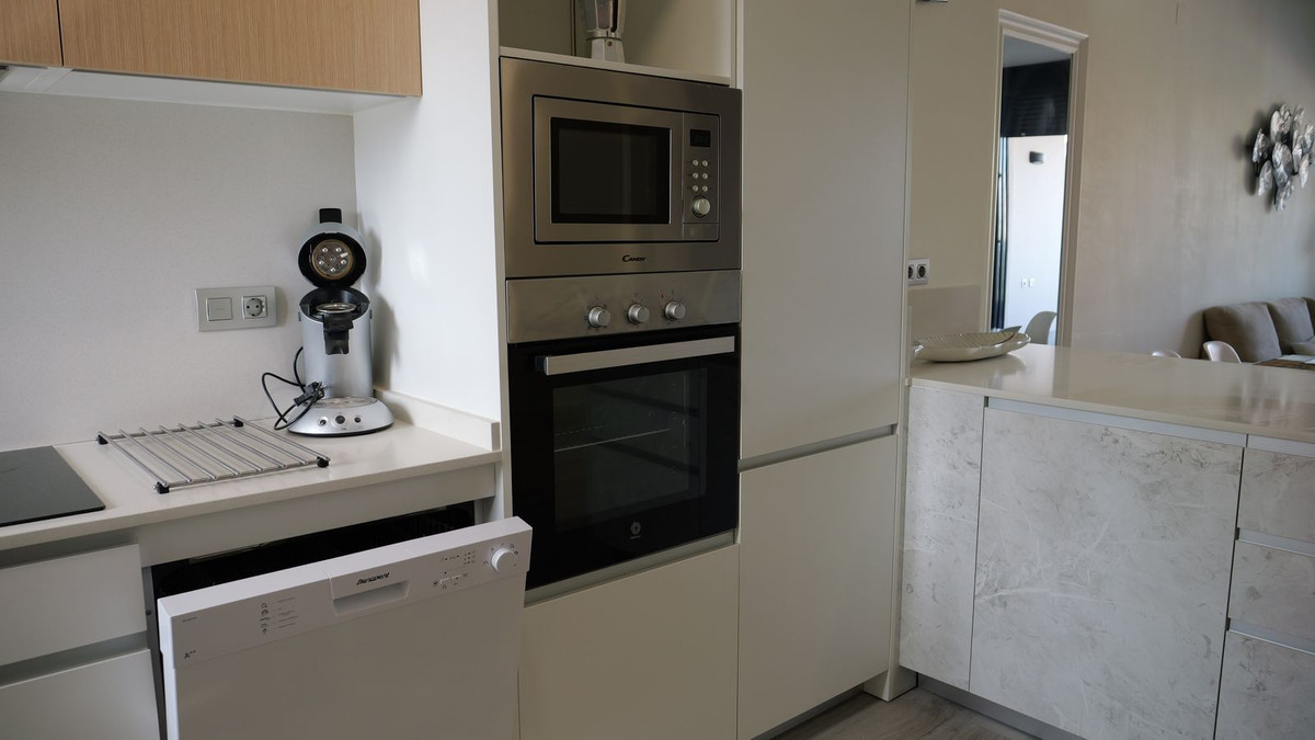 Se vende Apartamento Planta Media de 2 dormitorios en Costa Blanca, Alicante, España