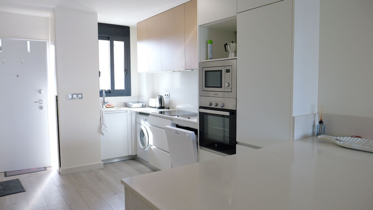 Se vende Apartamento Planta Media de 2 dormitorios en Costa Blanca, Alicante, España