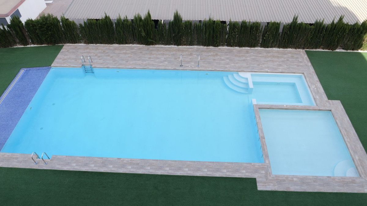 Se vende Apartamento Planta Media de 2 dormitorios en Costa Blanca, Alicante, España