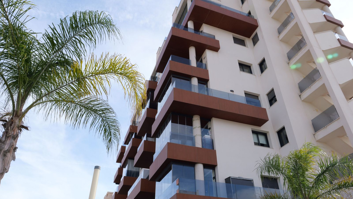 Se vende Apartamento Planta Media de 2 dormitorios en Costa Blanca, Alicante, España