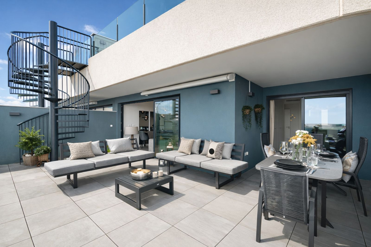 2 Bed Apartment for sale in Selwo Costa Del Sol, Málaga, Spain